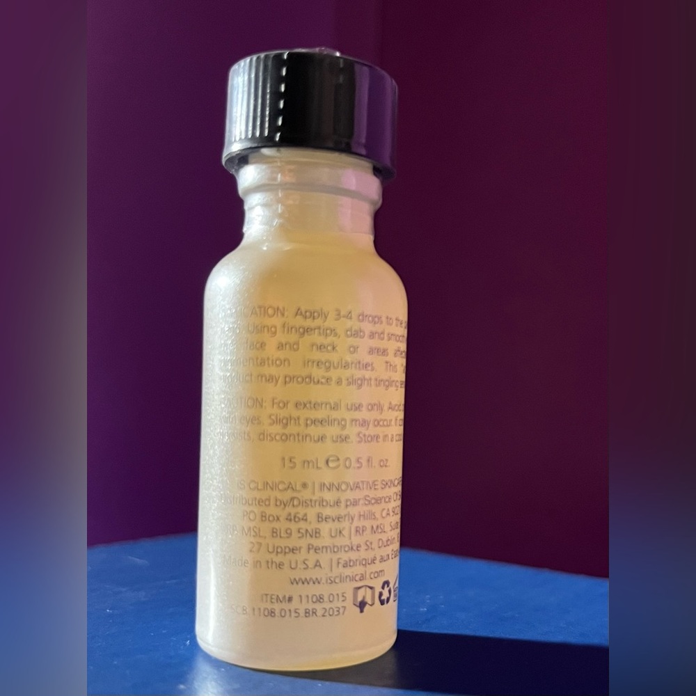 iS CLINICAL BRIGHTENING SERUMโ๏ธโ๏ธ - Picture 5 of 6